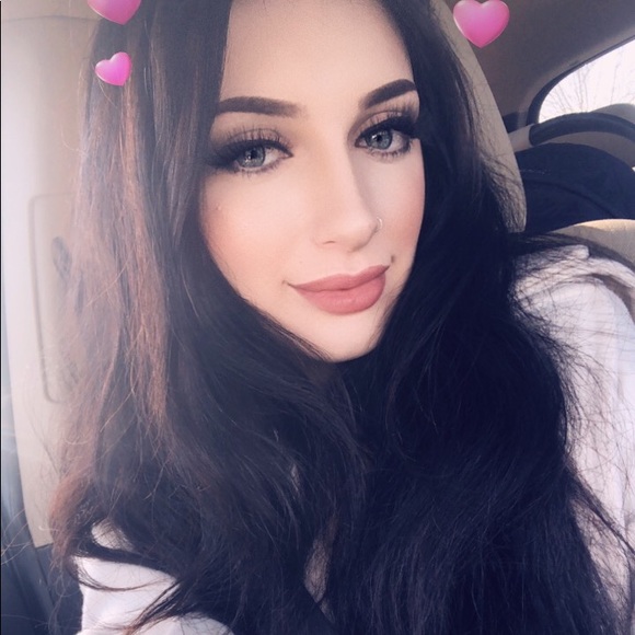 Meet your Posher, Mina - Picture 4 of 4